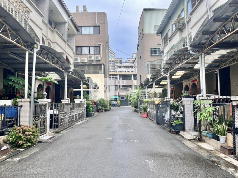 興安商圈前院透天房屋室內格局與周邊環境