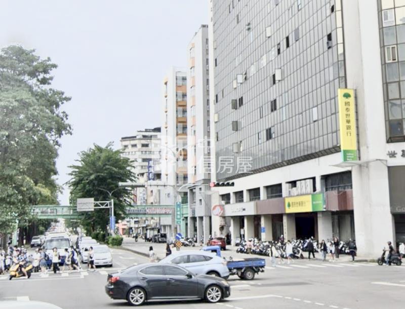 世華金融大樓3房華廈房屋室內格局與周邊環境