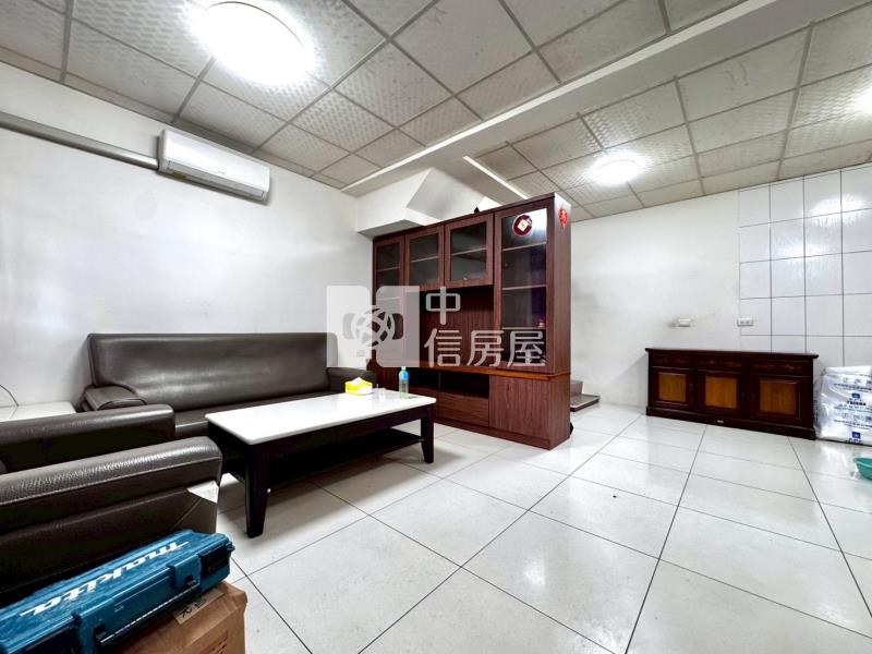 低總價大面寬透天房屋室內格局與周邊環境