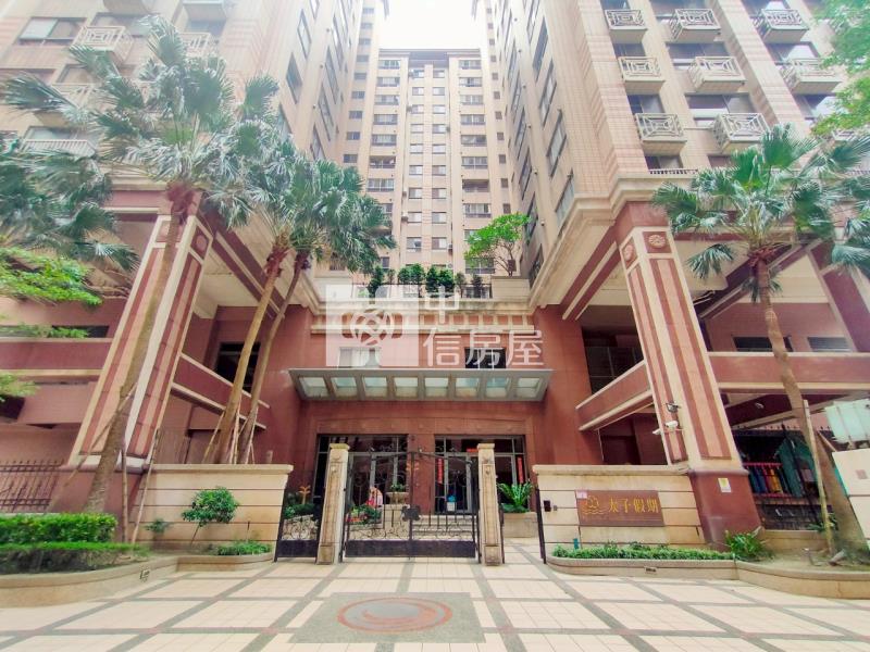 中壢體育園區【太子假期】精美大套房+平面車位房屋室內格局與周邊環境