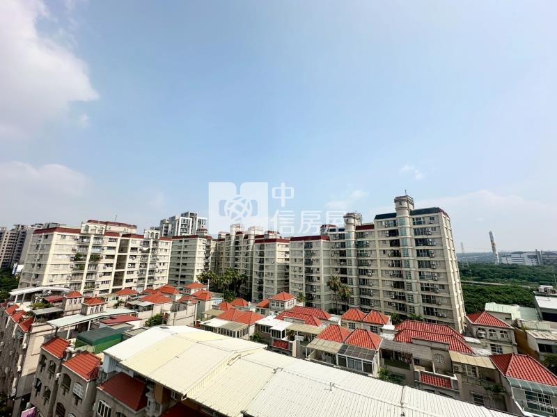 中台灣唯一三鐵共構室內41坪大5房車位美屋房屋室內格局與周邊環境
