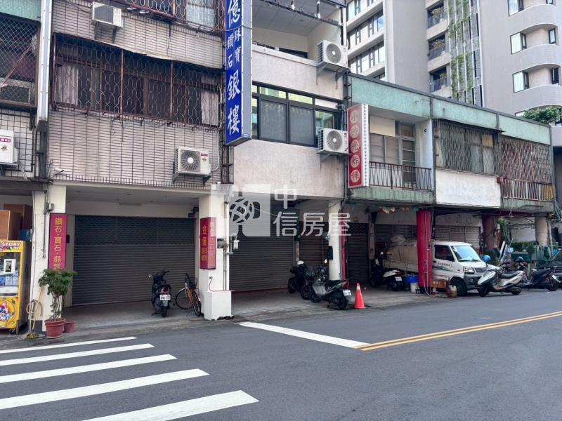 全新整理低總價臨路黃金透店房屋室內格局與周邊環境