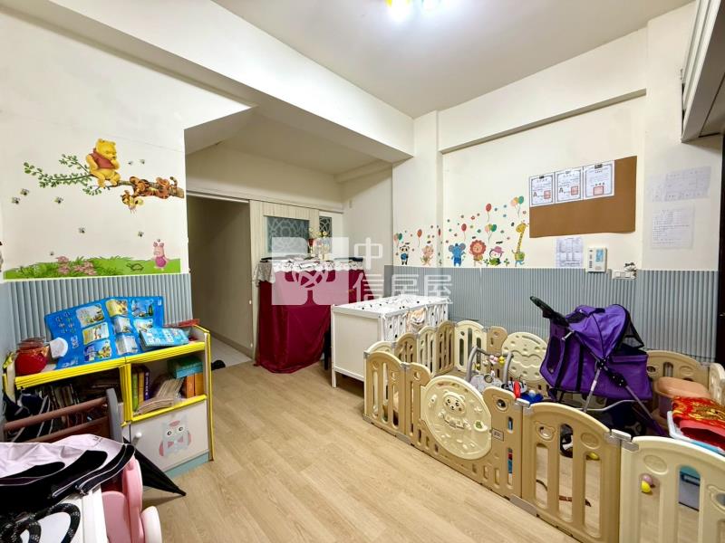 專任美妝成家5房透天房屋室內格局與周邊環境