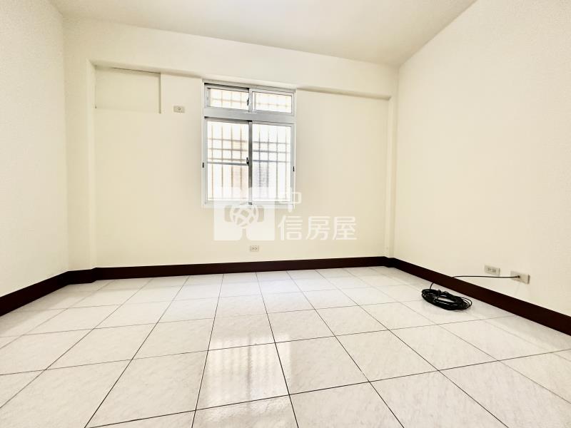 竹南前庭美透天房屋室內格局與周邊環境