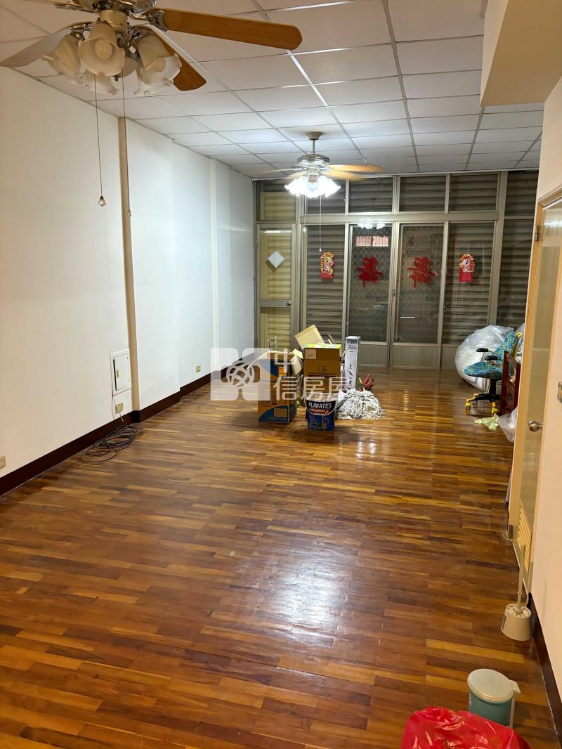 觀音區中山路一段透天店面房屋室內格局與周邊環境