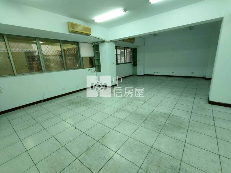 ●孝三路電梯2樓房屋室內格局與周邊環境