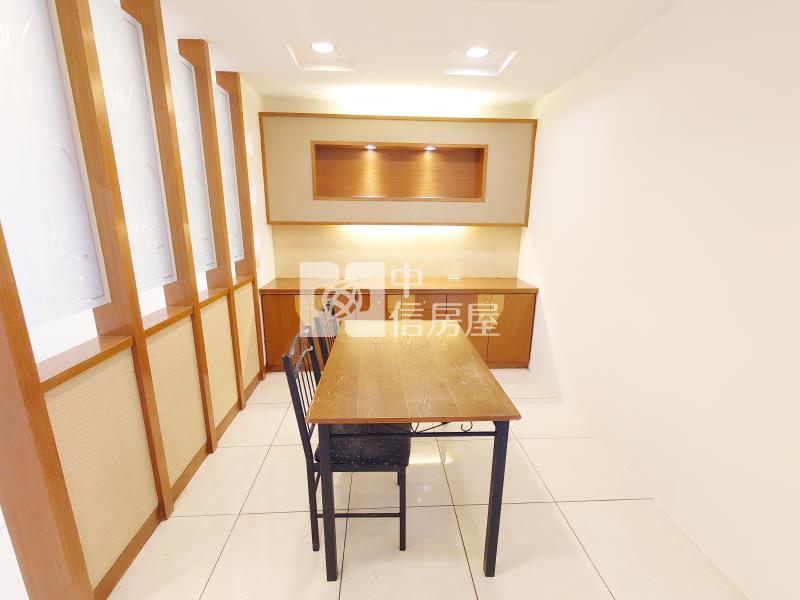 卡迪亞健身3房5F房屋室內格局與周邊環境