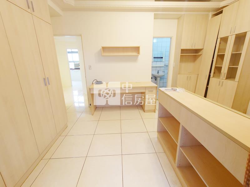 卡迪亞健身3房5F房屋室內格局與周邊環境