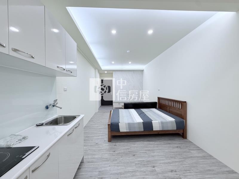 南區有陽台電梯大套房房屋室內格局與周邊環境