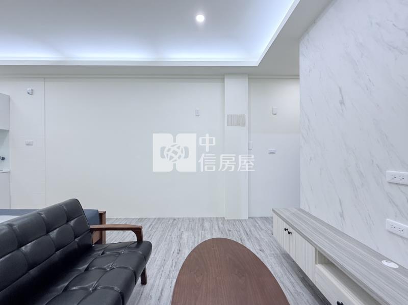 南區有陽台電梯大套房房屋室內格局與周邊環境