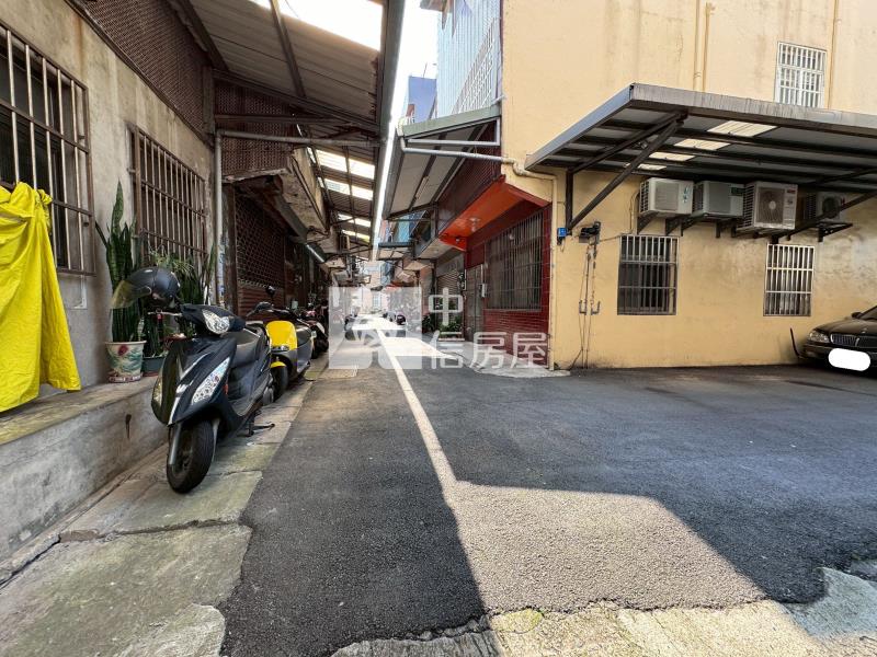 平南國中20米路金店面房屋室內格局與周邊環境
