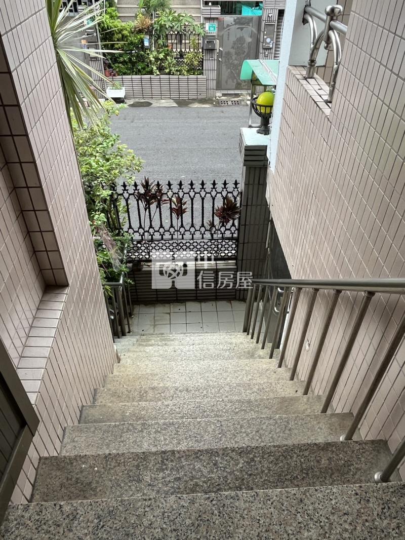 歸仁近學區清雅明亮車墅房屋室內格局與周邊環境
