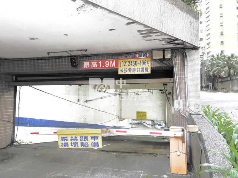 ?超低總價 山海觀套房帶平面車位?房屋室內格局與周邊環境