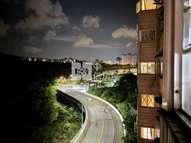 ?超低總價 山海觀套房帶平面車位?房屋室內格局與周邊環境