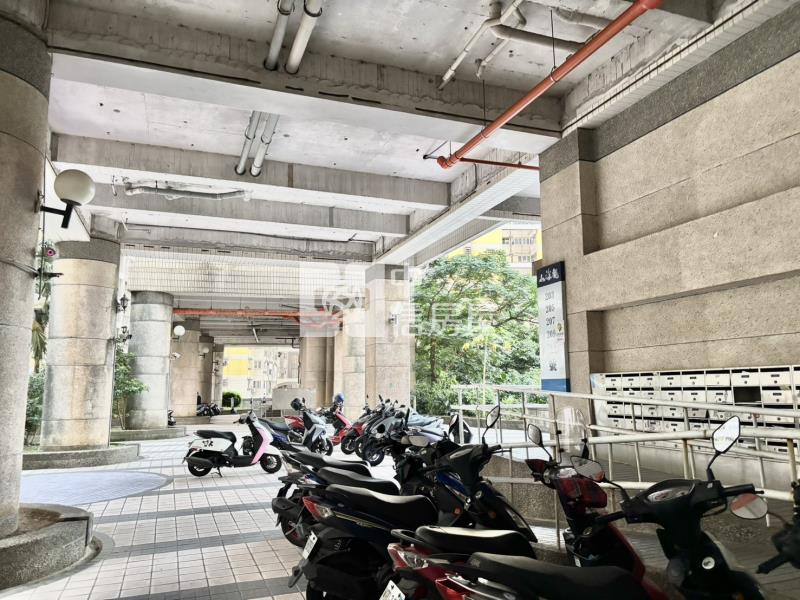 ?超低總價 山海觀套房帶平面車位?房屋室內格局與周邊環境