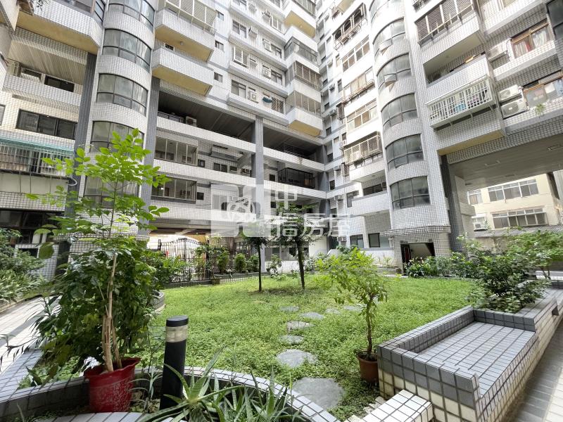 綠景天下三房平車房屋室內格局與周邊環境