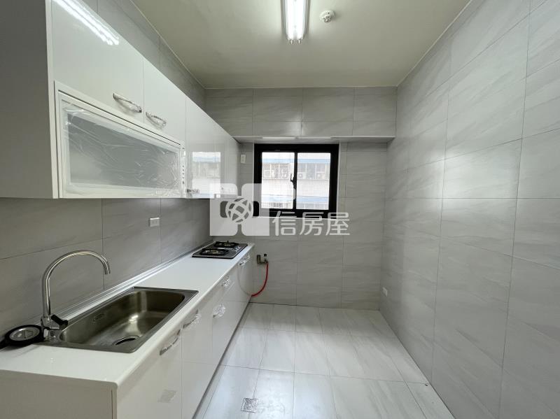 綠景天下三房平車房屋室內格局與周邊環境