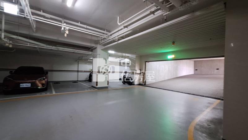 涵境高樓視野面公園大三房雙平車房屋室內格局與周邊環境