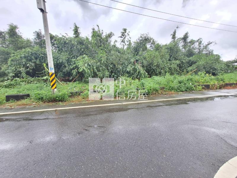 歸仁86雙面路低總價農地1房屋室內格局與周邊環境