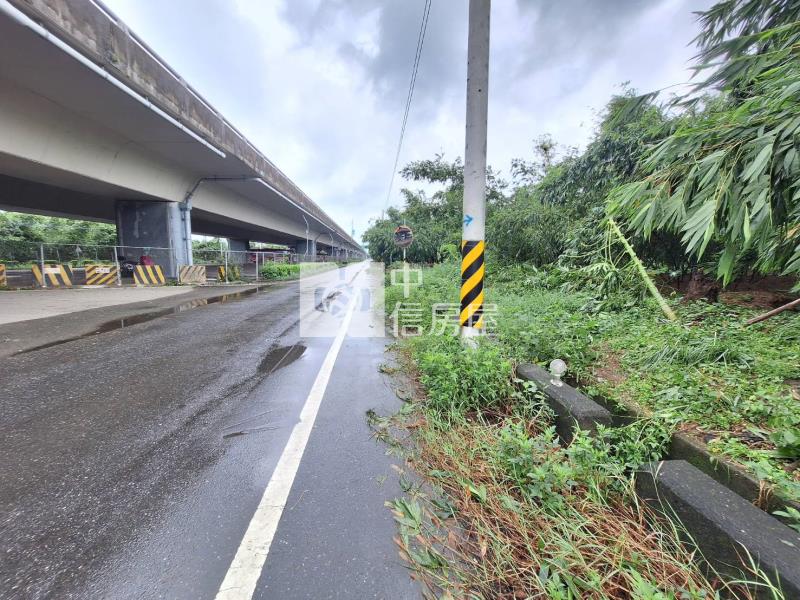 歸仁86雙面路低總價農地1房屋室內格局與周邊環境