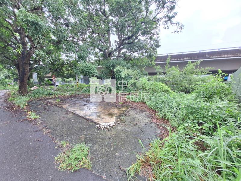 歸仁86雙面路低總價農地2房屋室內格局與周邊環境