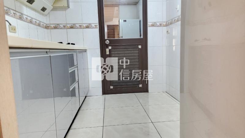 桃園大業臻愛歐洲美2房+平車房屋室內格局與周邊環境