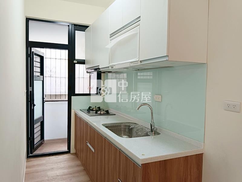 小港國小整修健身三房公寓房屋室內格局與周邊環境
