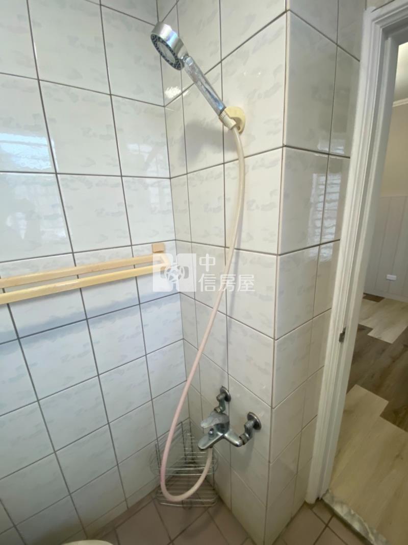 桃園中路巴黎世家美3房房屋室內格局與周邊環境
