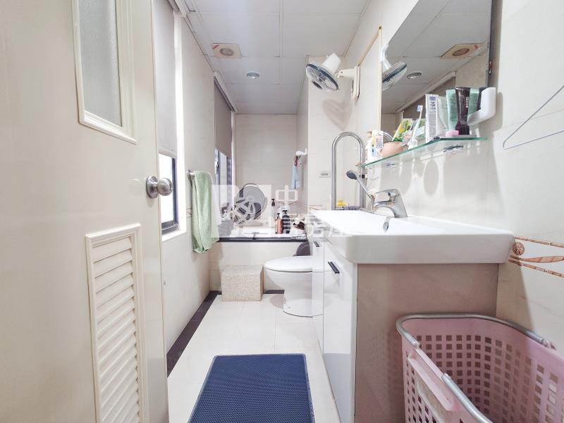 三賢公園輕屋齡雙車美墅房屋室內格局與周邊環境