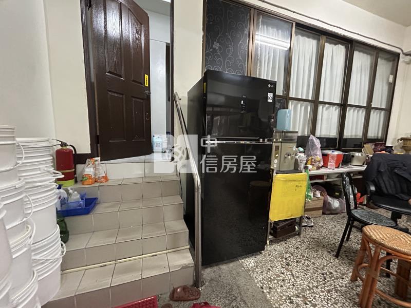 水湳6米大面寬商業用店住房屋室內格局與周邊環境