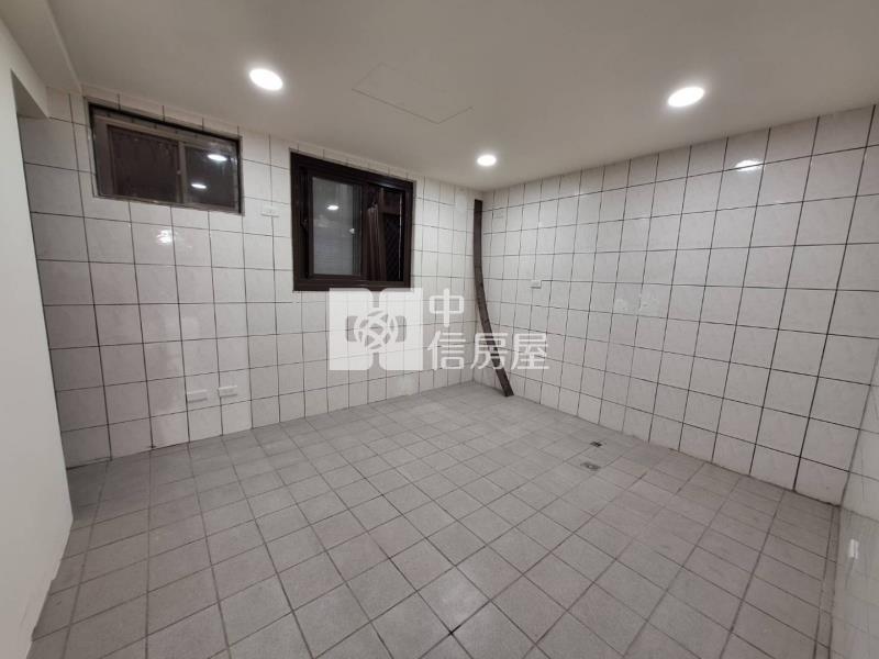 龍潭市區整新美別墅房屋室內格局與周邊環境