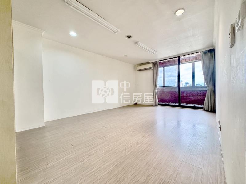 五期大業國中大四房車位房屋室內格局與周邊環境