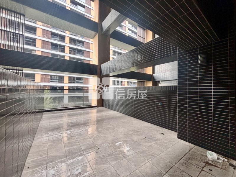 研森稀有露台全新未住三房平車電寓房屋室內格局與周邊環境