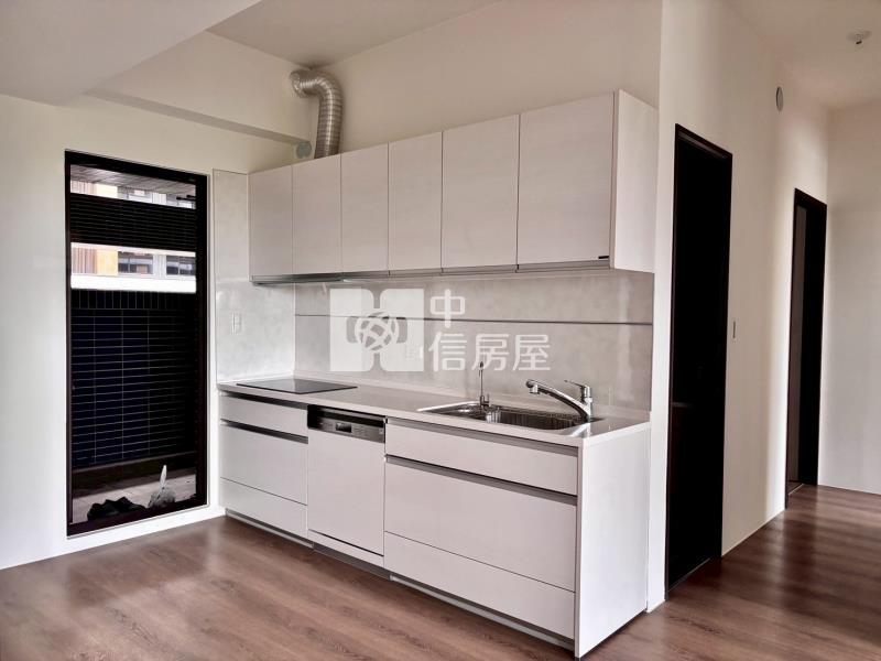 研森稀有露台全新未住三房平車電寓房屋室內格局與周邊環境
