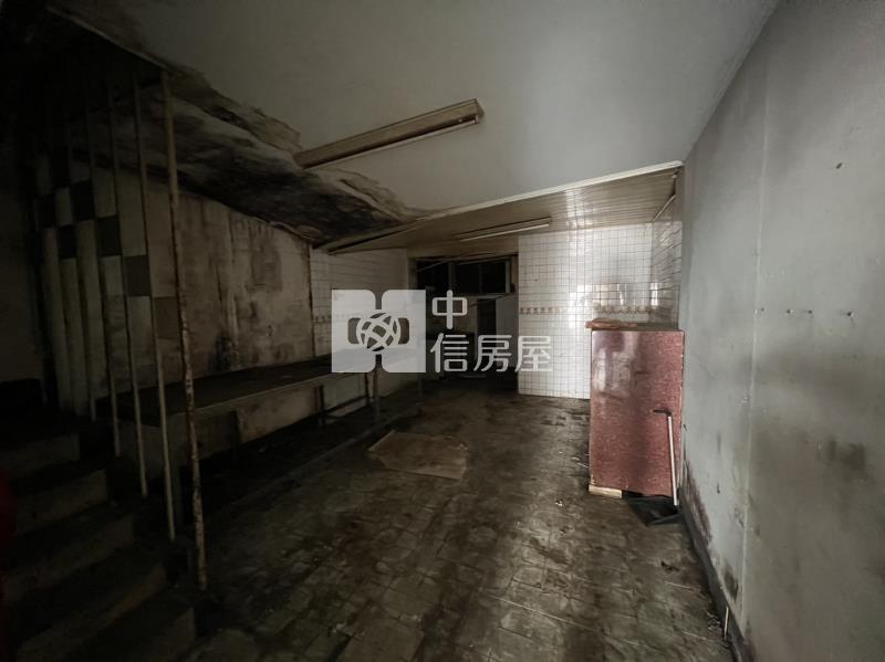 近五權車站臨路方正商業用地房屋室內格局與周邊環境
