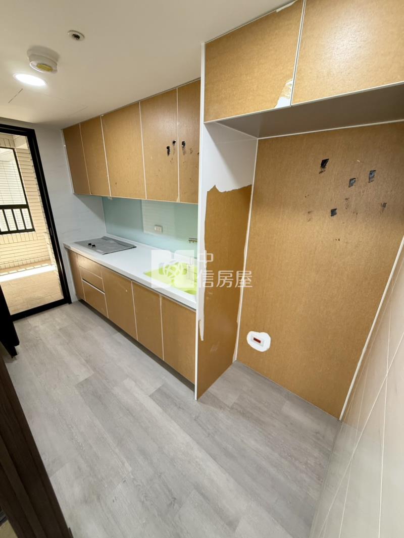 中興大學旁全新未住河畔三房平車房屋室內格局與周邊環境