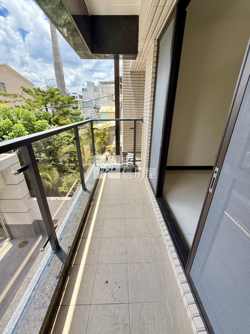 新平國小全新5房車庫電梯別墅房屋室內格局與周邊環境