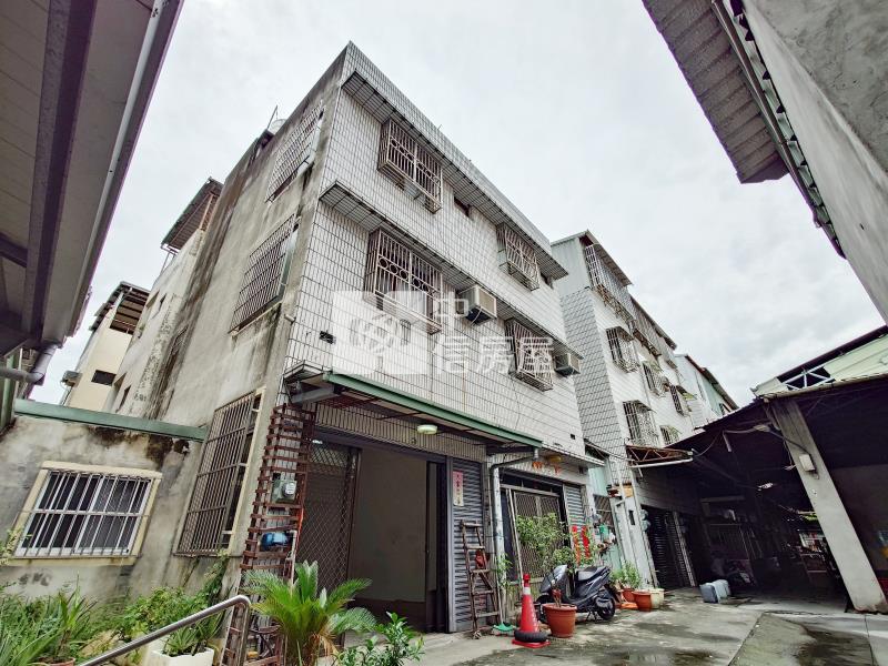 軍和街邊間透天房屋室內格局與周邊環境