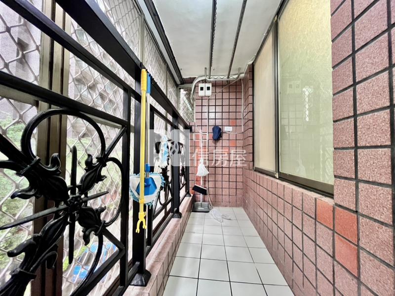 頂好文心精美三房平車房屋室內格局與周邊環境