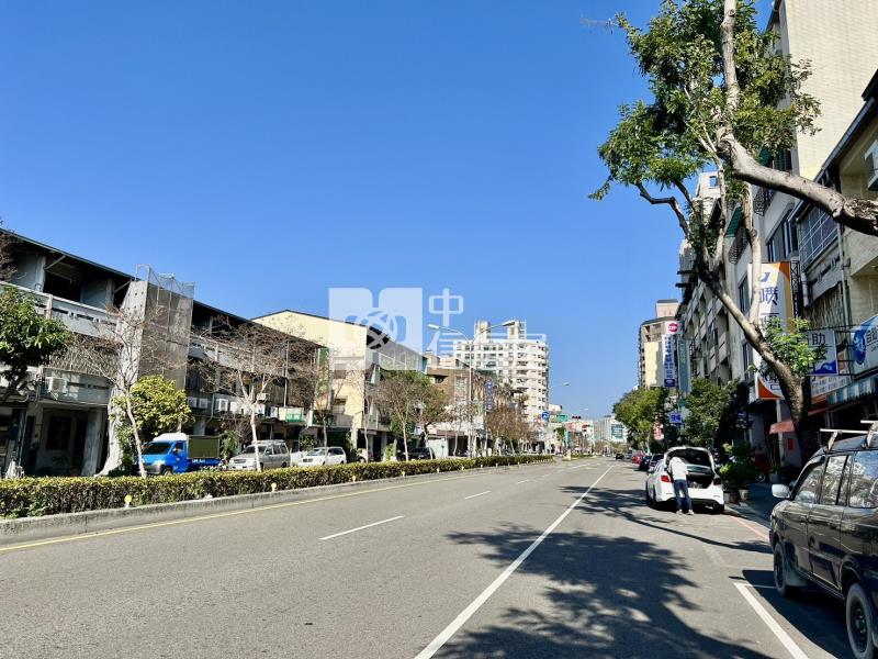 大降價商業區收租透店套房屋室內格局與周邊環境