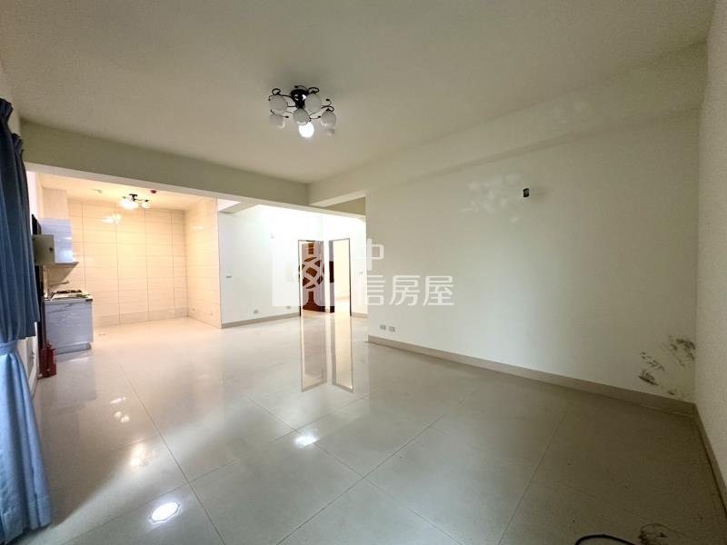 近青埔A19稀有3主臥房車(露台戶)房屋室內格局與周邊環境