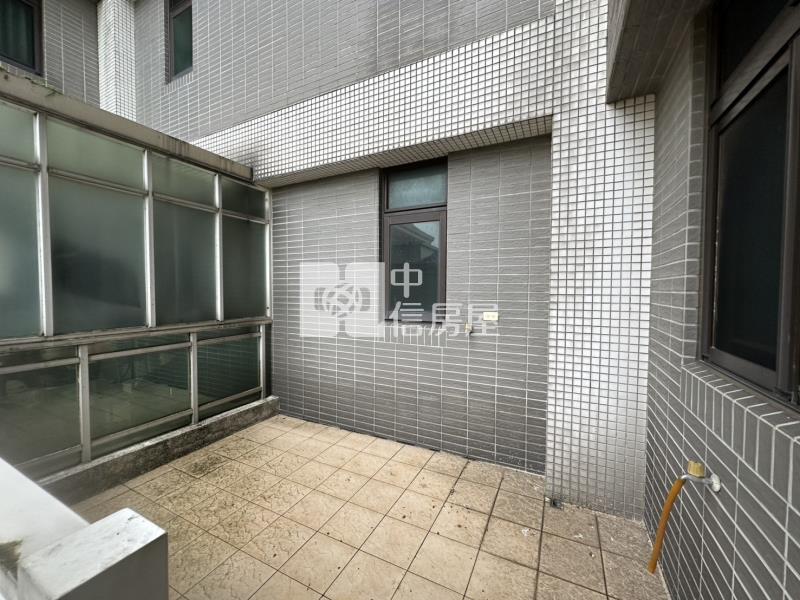 近青埔A19稀有3主臥房車(露台戶)房屋室內格局與周邊環境