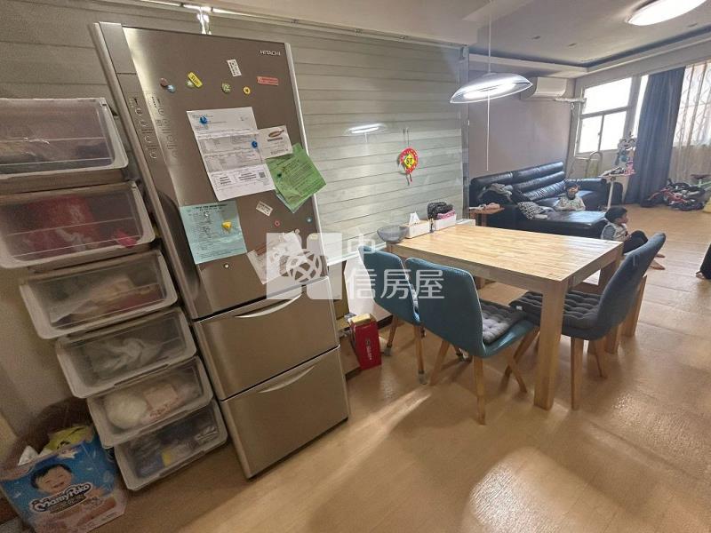 華勛布查花園美三房車(中信卓越團隊)房屋室內格局與周邊環境