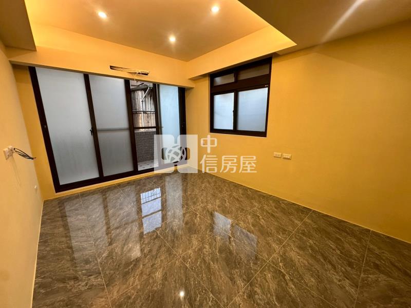 ●中正路精美四房房屋室內格局與周邊環境