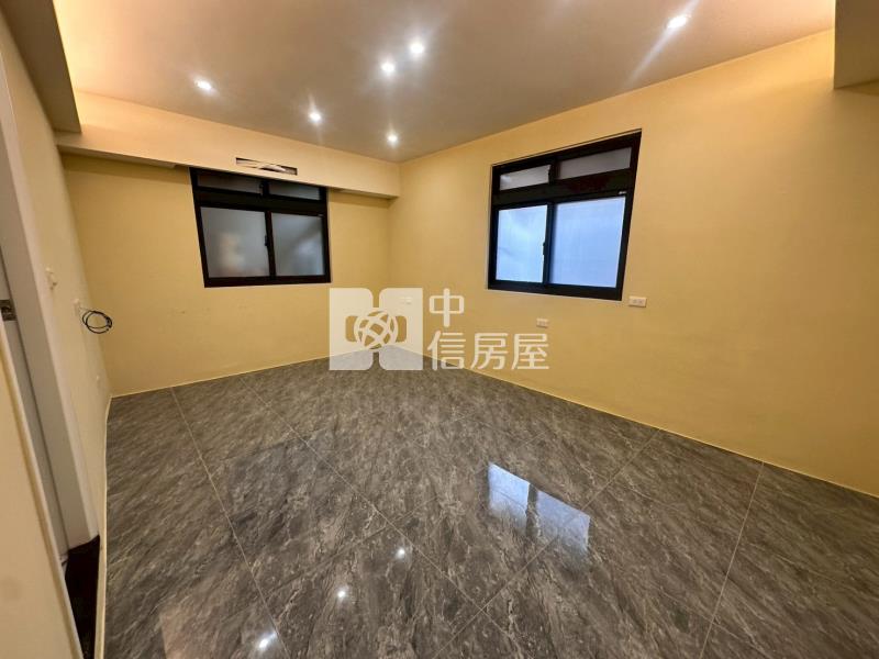 ●中正路精美四房房屋室內格局與周邊環境