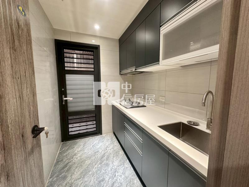 ●中正路精美四房房屋室內格局與周邊環境