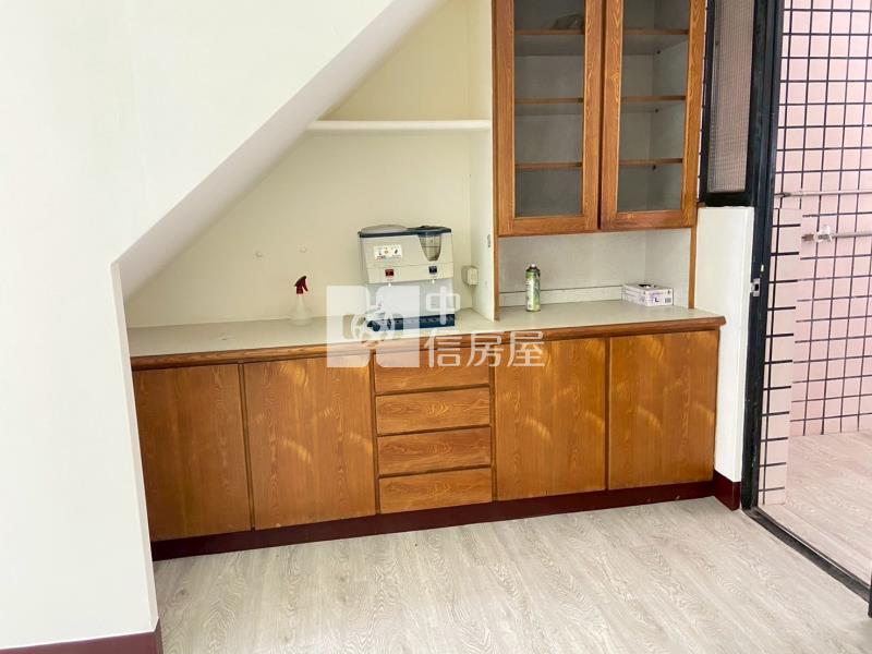 斗南市區雙套房華廈房屋室內格局與周邊環境