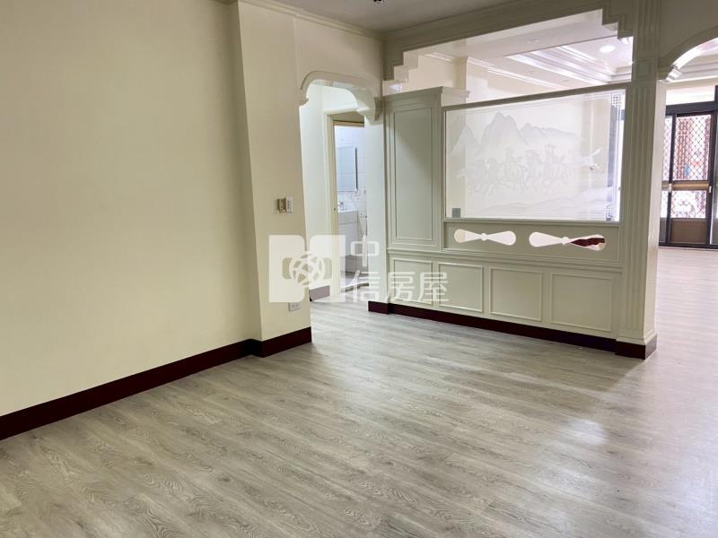 斗南市區雙套房華廈房屋室內格局與周邊環境