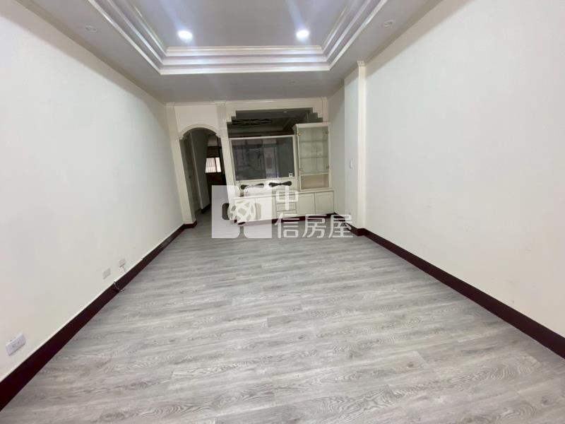 斗南市區雙套房華廈房屋室內格局與周邊環境