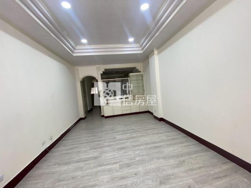 斗南市區雙套房華廈房屋室內格局與周邊環境